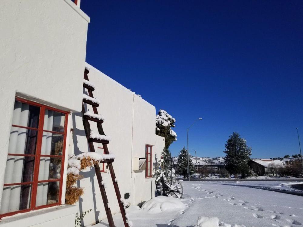 Apache Lodge Прескотт Экстерьер фото